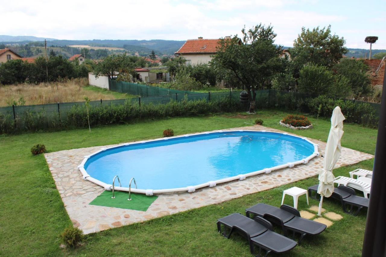 Къщи За Гости Ореха Samokov Exterior foto