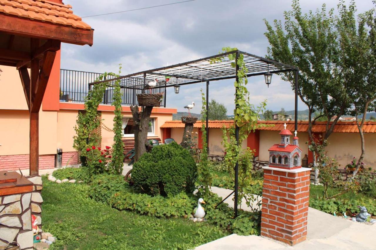 Къщи За Гости Ореха Samokov Exterior foto