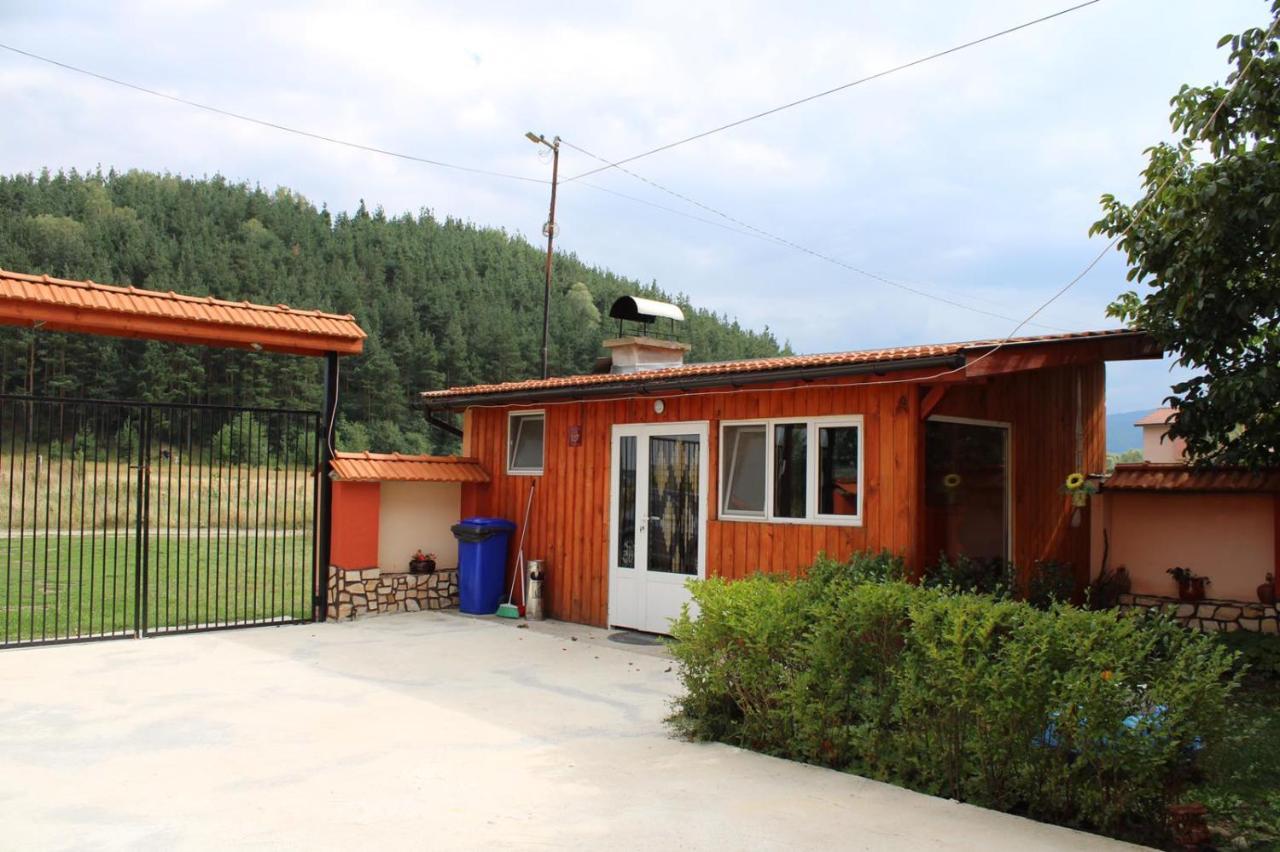 Къщи За Гости Ореха Samokov Exterior foto