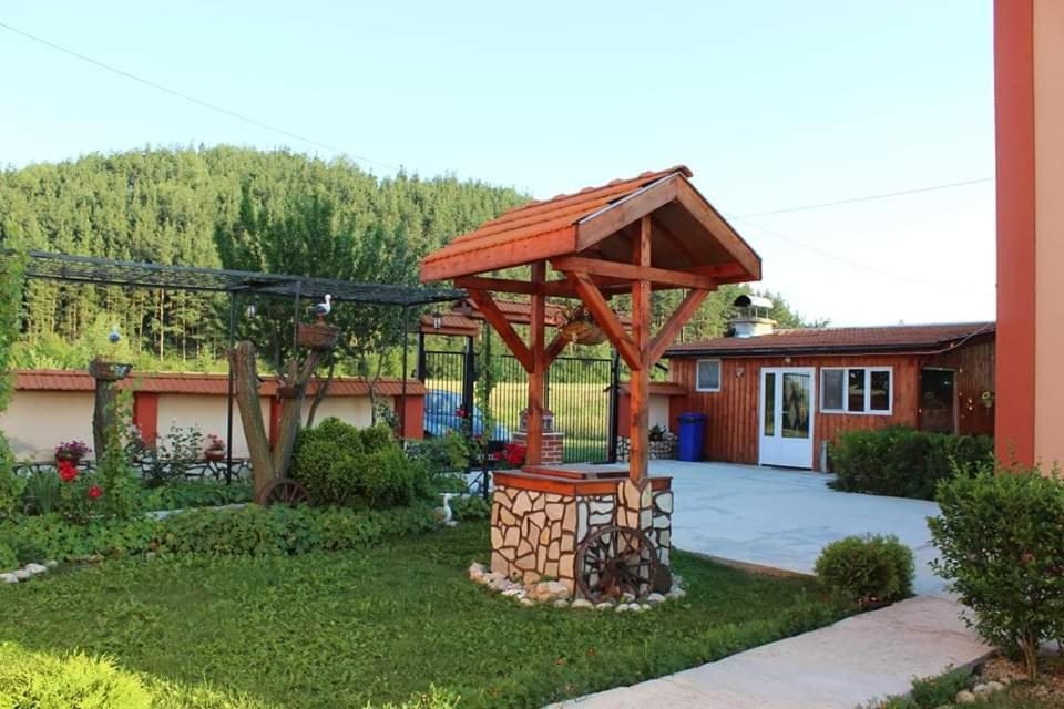 Къщи За Гости Ореха Samokov Exterior foto